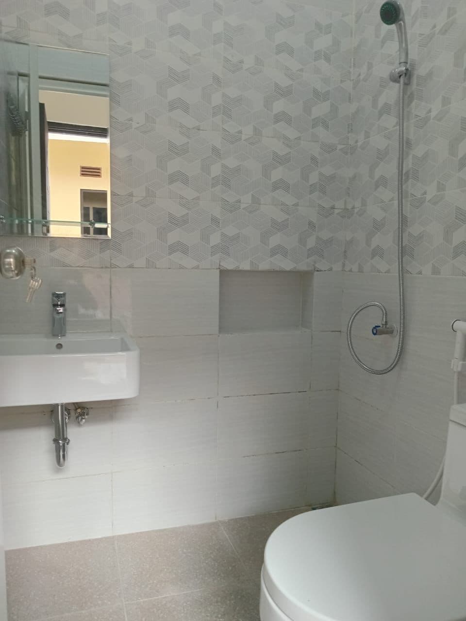 Kamar Mandi Oikos Salatiga